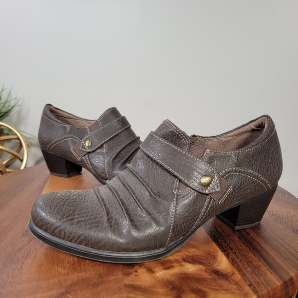 Natural Soul Brown Booties Size 8.5 Ankle Boots Vegan Leather Comfy - Picture 15 of 16